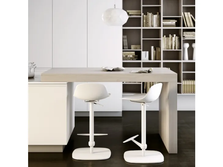 Sgabello Pure Loop Mini Stool di Infiniti